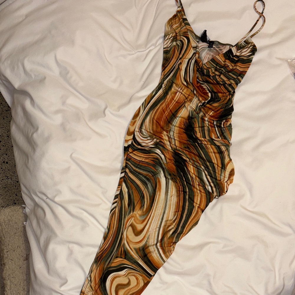 Windsor Asymmetrical Dress in Brown and Cream